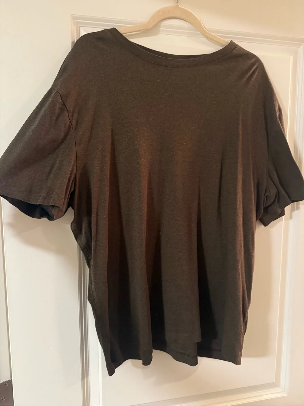 Banana Republic Men's Dark Brown Crew Neck Short Sleeve Tee